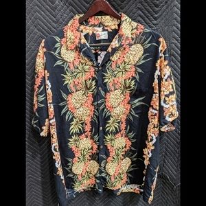 Hilo Hattie's Pineapple Button Down